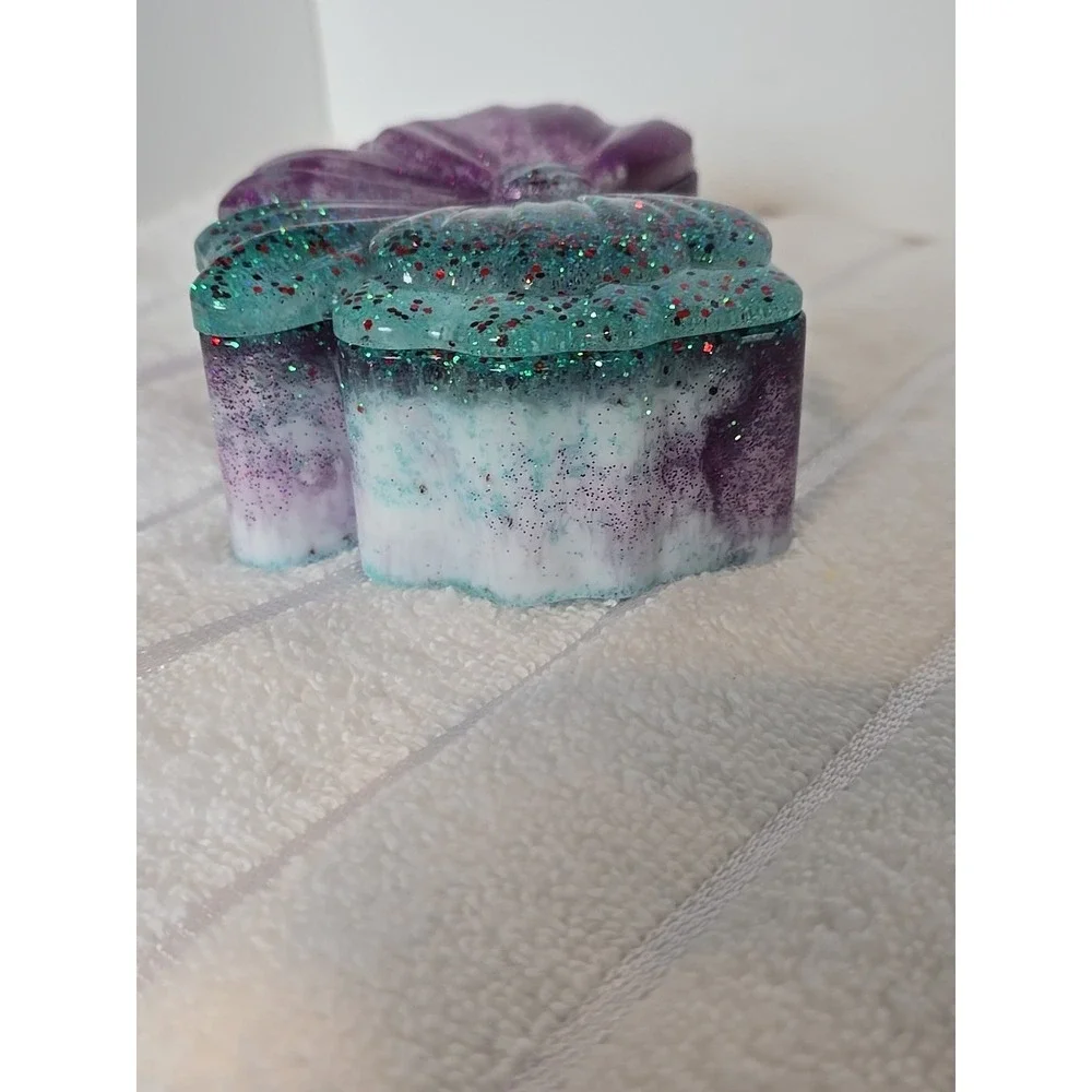 Handmade Resin Bow Shaped‎ Trinket Box With Lid Purple Green Glitter 769